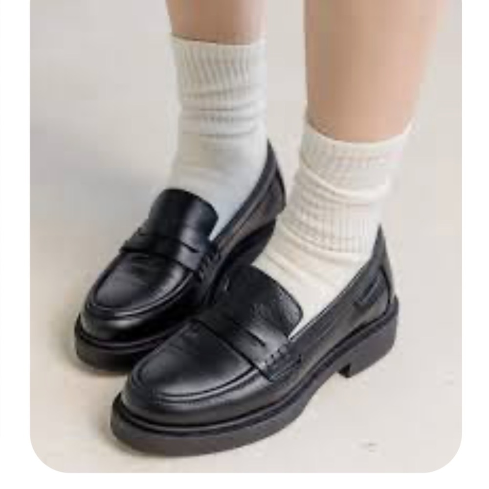 a new day Women’s Chunky Black Faux Leather Slip On Lug Sole Loafers 7.5